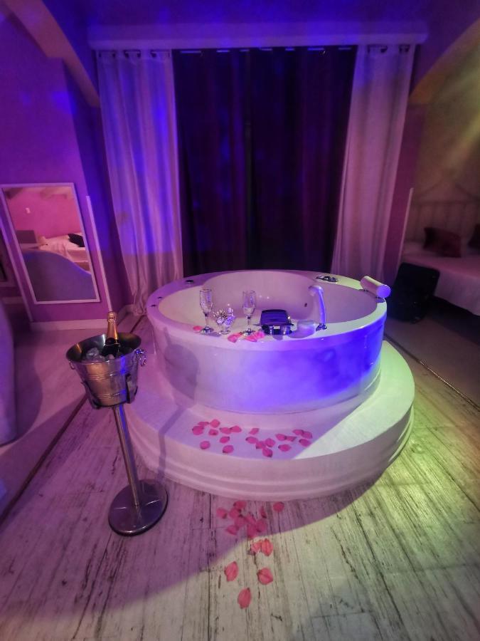 Tu Mansion Pensionat Navalcarnero Exteriör bild